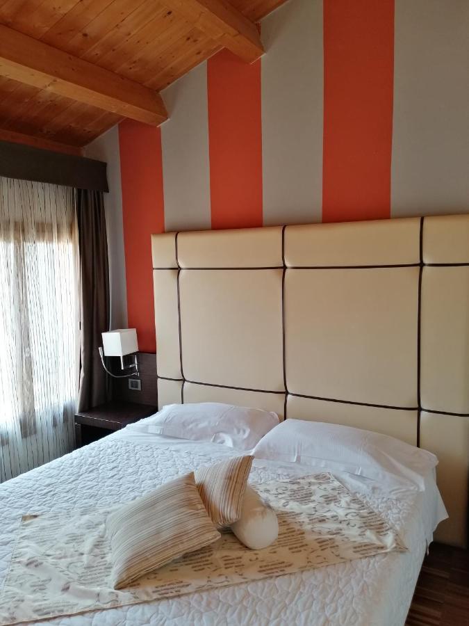 Albergo Minuetto Adria Exterior foto