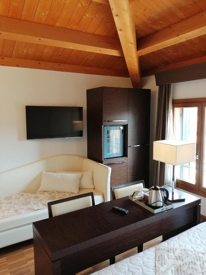Albergo Minuetto Adria Exterior foto
